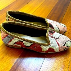 Artemis- Women’s Carpet Smoking Slippers - Size 36
